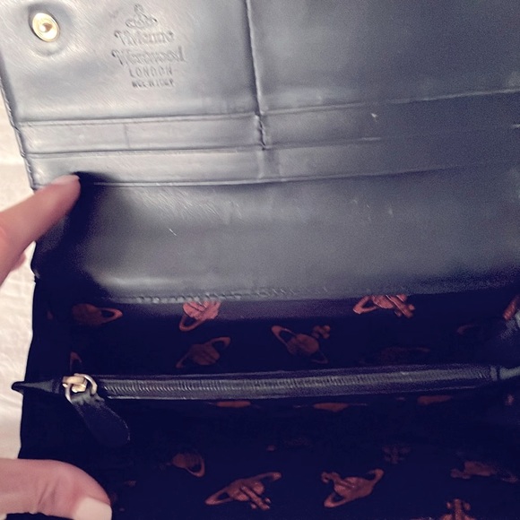 VIVIENNE WESTWOOD ~Pink and Black Plaid Clutch Wallet w/unbranded gold chain - Picture 4 of 9